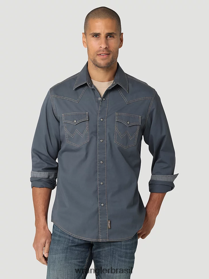 Wrangler Camisa sólida retrô com acabamento contrastante ocidental com aba e bolso ombre azul (112324845) homens roupas 00LN6N456