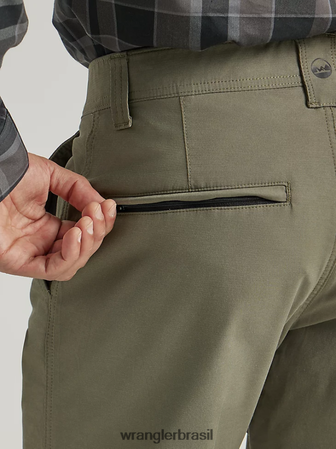 Wrangler calça chino ao ar livre azeitona empoeirada (112343358) homens roupas 00LN6N252