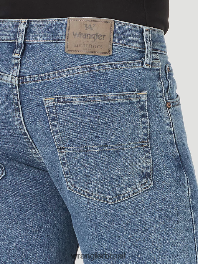 Wrangler calça jeans authentics com cintura confortável e ajuste regular lavagem de pedra leve (10zm1cssl) homens roupas 00LN6N203