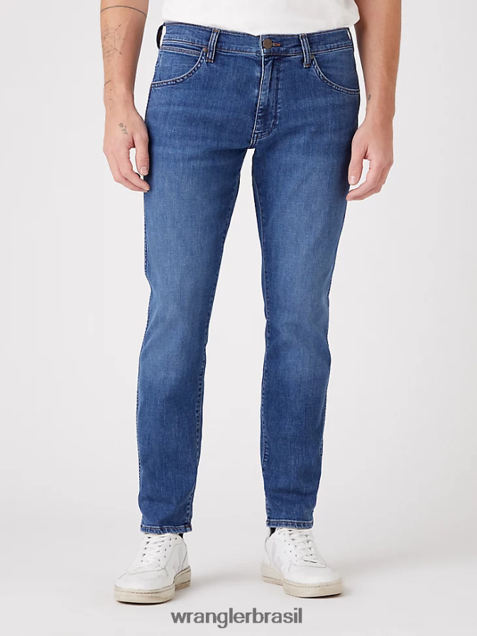 Wrangler calça jeans reta greensboro nuvem escura (112317473) homens roupas 00LN6N66
