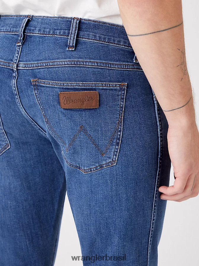 Wrangler calça jeans reta greensboro nuvem escura (112317473) homens roupas 00LN6N66
