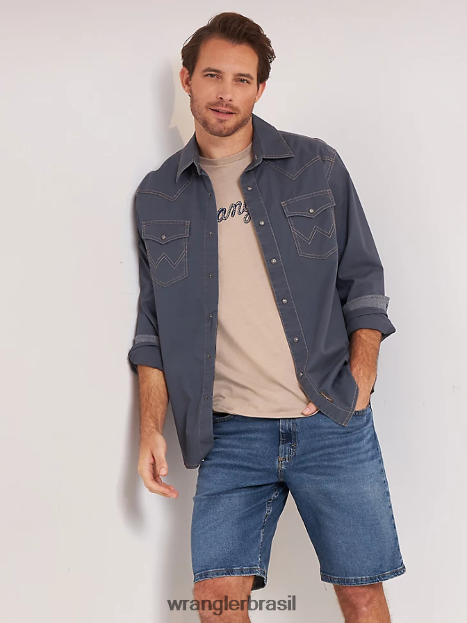 Wrangler Camisa sólida retrô com acabamento contrastante ocidental com aba e bolso ombre azul (112324845) homens roupas 00LN6N456